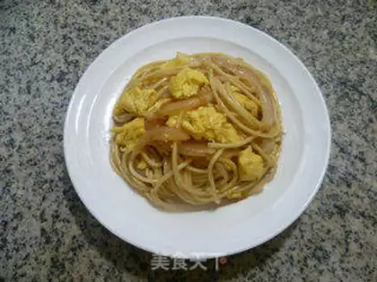Make Onion egg noodles step 16