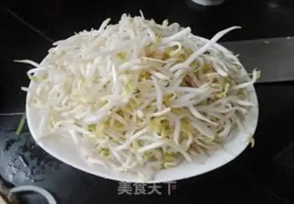 Make A green bean sprouts of cranberry step 1