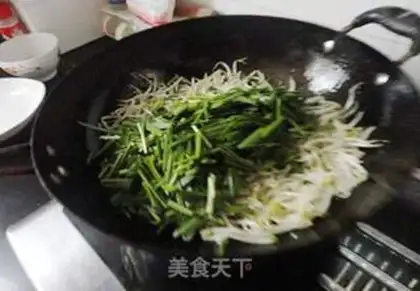 Make A green bean sprouts of cranberry step 4