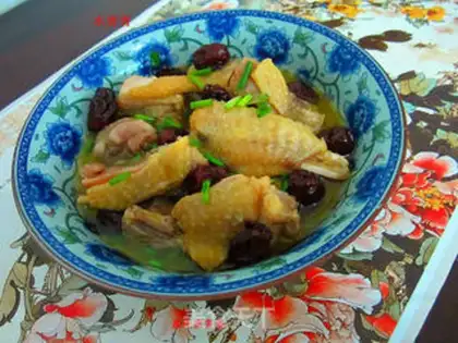 Make A chicken with red dates step 7
