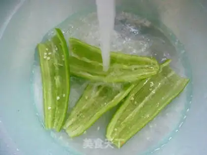 Make Sheeptails with green pepper step 1