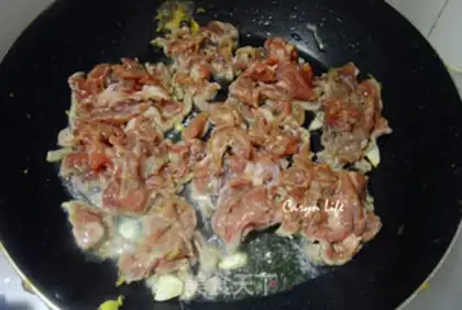 Make "Sliding" egg beef step 4