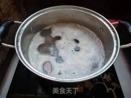 Make Bone rice toad soup step 1