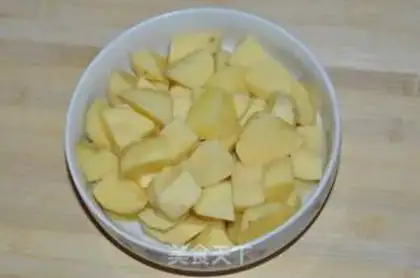 Make Garlic cream roasted potatoes step 1