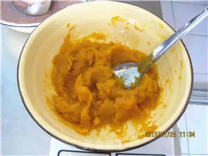 Make Pumpkin step 1