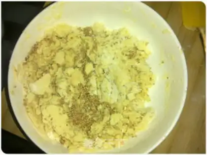 Make Cartoon salt biscuit step 2