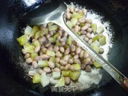 Make Squeeze and make peanuts step 11