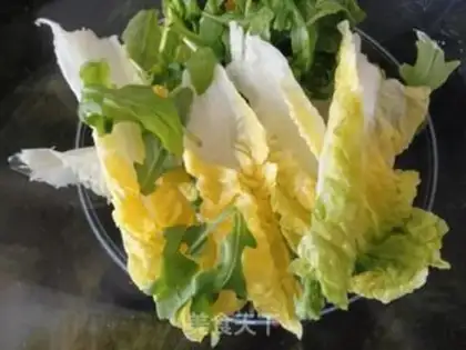 Make Mint shrimp salad step 1