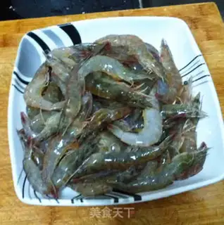 Make Spicy shrimp from the wind step 0