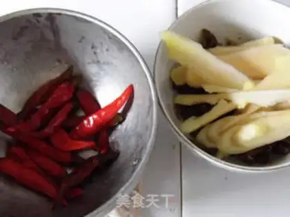 Make Garlic red-burned mackerel step 2