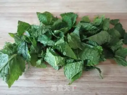 Make Mint shrimp salad step 3