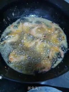 Make Spicy shrimp from the wind step 4