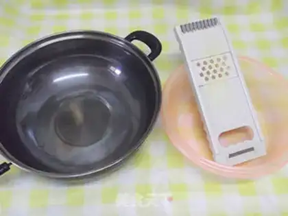 Make Homemade potato starch step 1