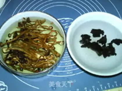 Make Tea, mushrooms, melon meatmeat step 1