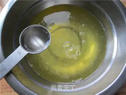 Make Bacon milk skitter step 1