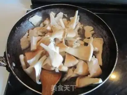 Make Piggy mushroom fried chicken step 4