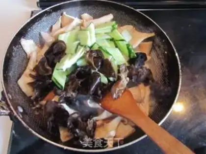 Make Piggy mushroom fried chicken step 5