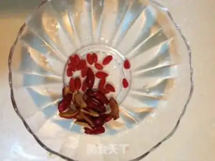 Make The rice is red dates step 1