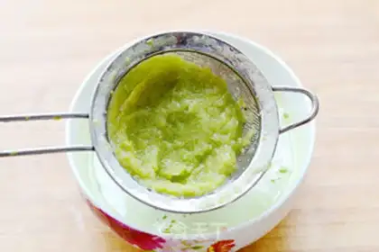Make Watermelon green-leaved cup step 4