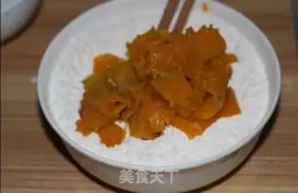 Make Pumpkin rolls step 0