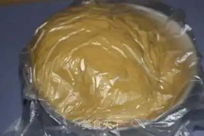 Make Pumpkin rolls step 3