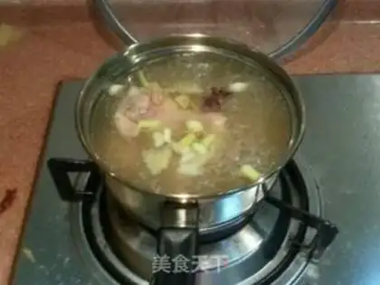 Make Potato stew chicken wings step 3