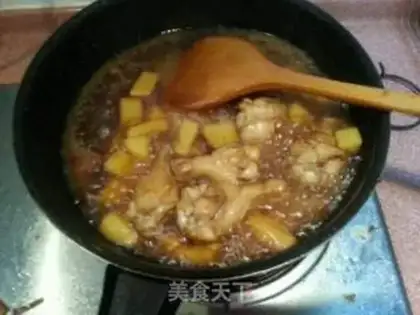 Make Potato stew chicken wings step 6