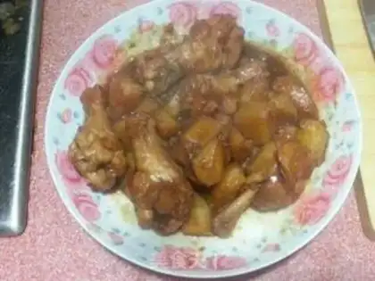 Make Potato stew chicken wings step 7