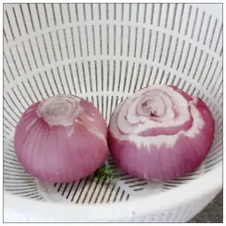 Make Red wine onions step 0