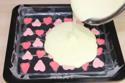 Make Colored Cake roll step 28