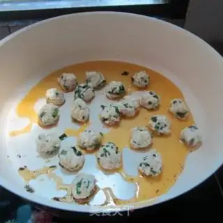 Make Tofu meatball soup step 3