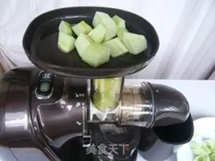 Make Cucumber juice step 3