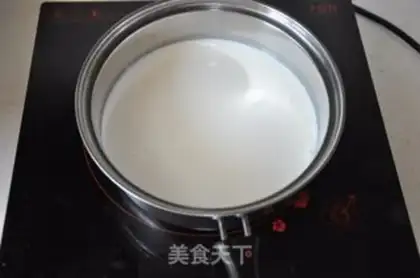 Make Jasmine tea and yogurt step 0