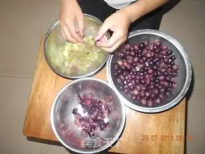 Make Grape sauce step 3