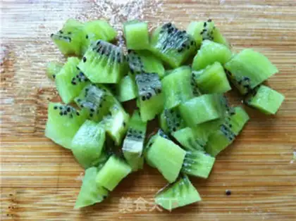 Make Fruit yogurt ice step 3
