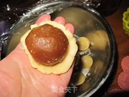 Make Lian Yong Mooncake step 13