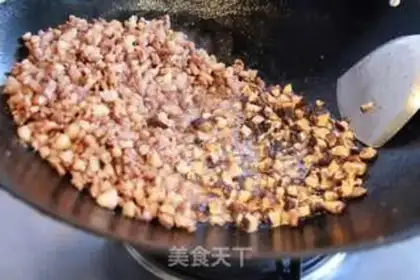 Make Dried mushroom sauce meat pack step 5