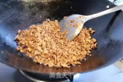 Make Dried mushroom sauce meat pack step 6