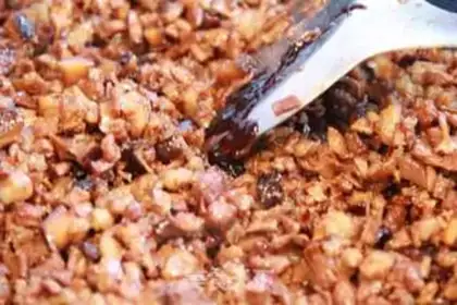 Make Dried mushroom sauce meat pack step 7