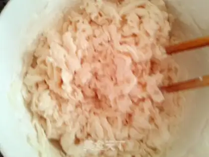 Make Eggs and tomatoes step 1