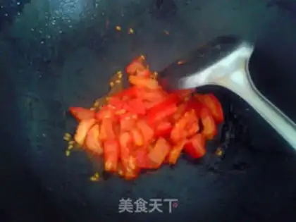 Make Eggs and tomatoes step 2