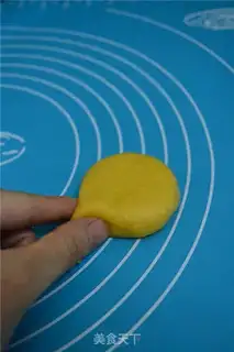 Make Yellow pie step 8