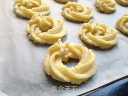 Make Vanilla cookies step 6