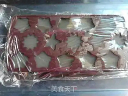 Make Watermelon, three colours of ice step 0