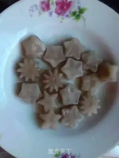 Make Watermelon, three colours of ice step 1