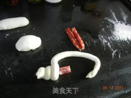 Make Weenie rolls step 1