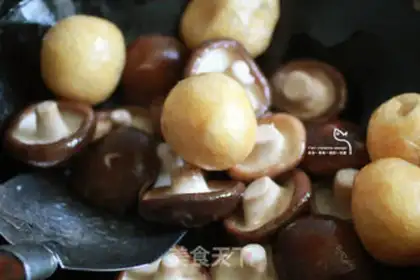 Make Blondie mushrooms step 7