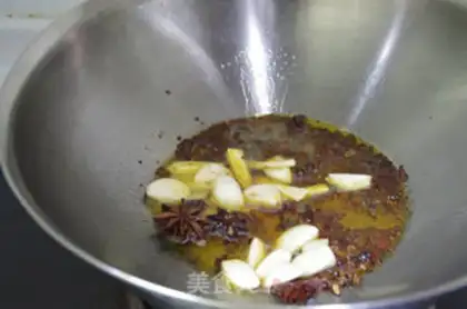 Make A family version of Xinjiang chicken step 7