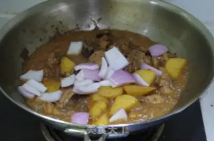 Make A family version of Xinjiang chicken step 11