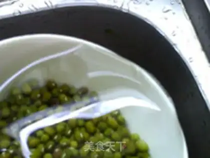 Make Green bean rice congee step 1
